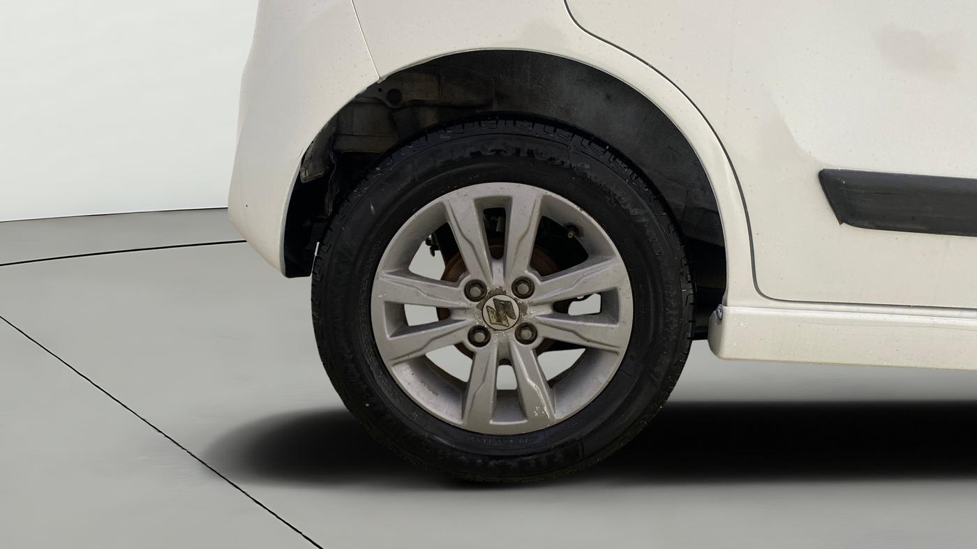 2014 Maruti Wagon R Stingray VXI, Petrol, Manual, 77,617 km, Right Rear Wheel