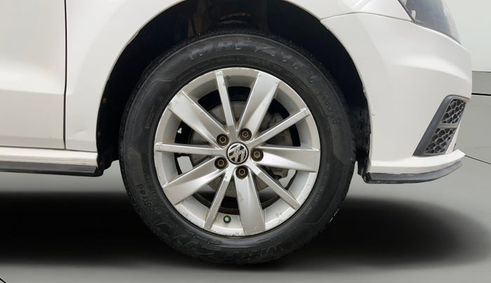 2020 Volkswagen Polo TRENDLINE 1.0L, Petrol, Manual, 66,518 km, Right Front Wheel