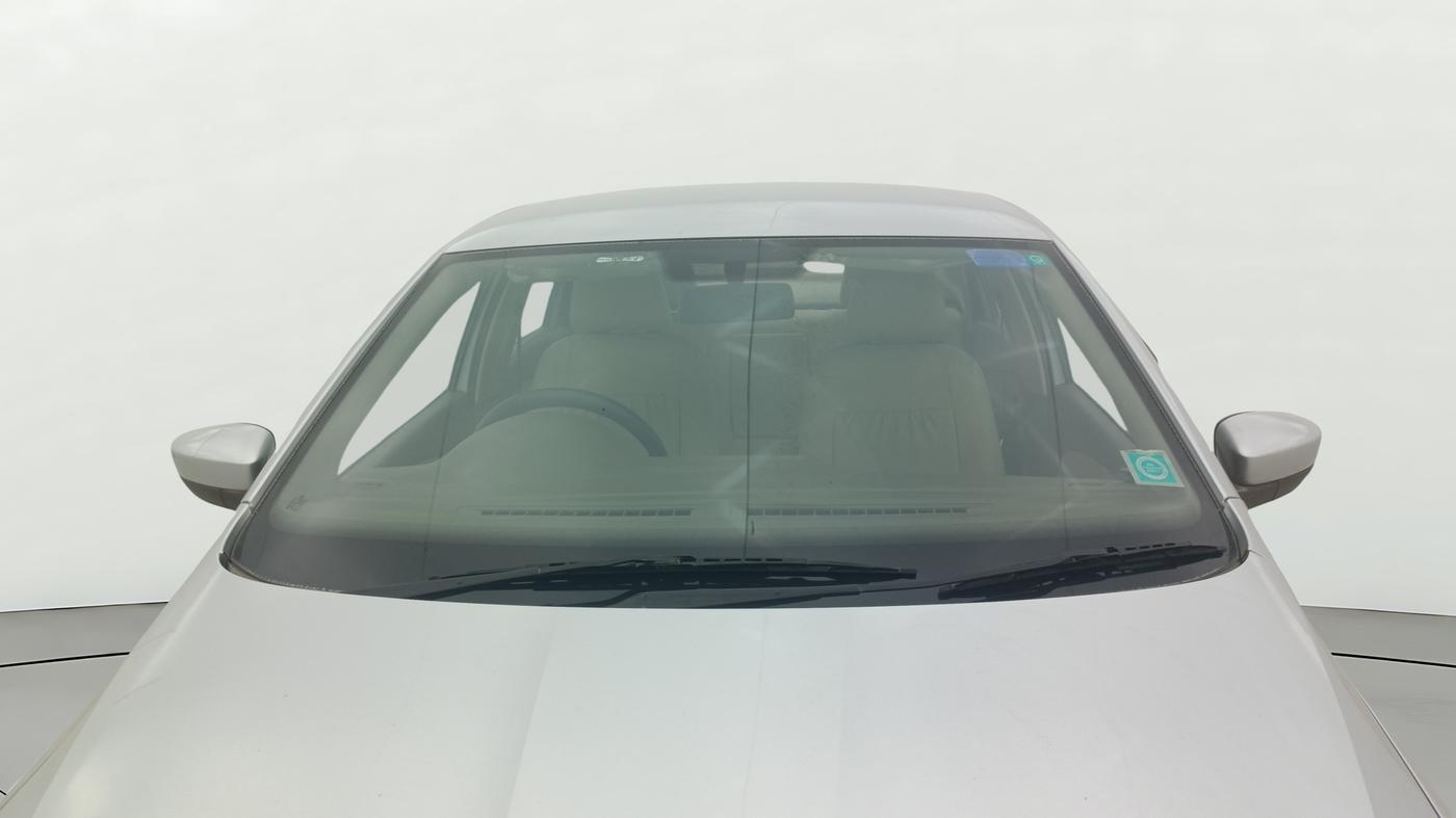 2013 Skoda Rapid AMBITION 1.6 MPI MT, Petrol, Manual, 34,801 km, Front Windshield