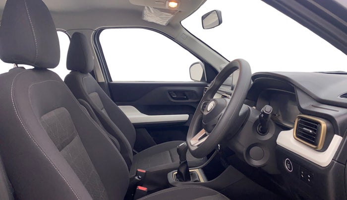 2024 Tata PUNCH ACCOMPLISHED MT, Petrol, Manual, 13,603 km, Right Side Front Door Cabin