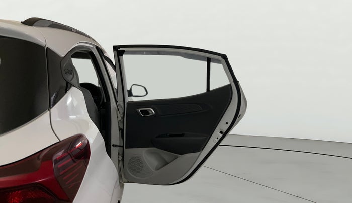 2024 Hyundai GRAND I10 NIOS SPORTZ 1.2 KAPPA VTVT, Petrol, Manual, 4,586 km, RHS Rear Door