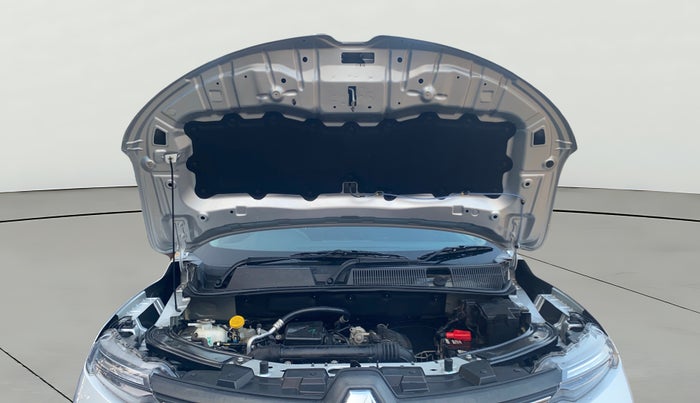 2023 Renault Kiger RXZ AMT, Petrol, Automatic, 3,815 km, Open Bonet