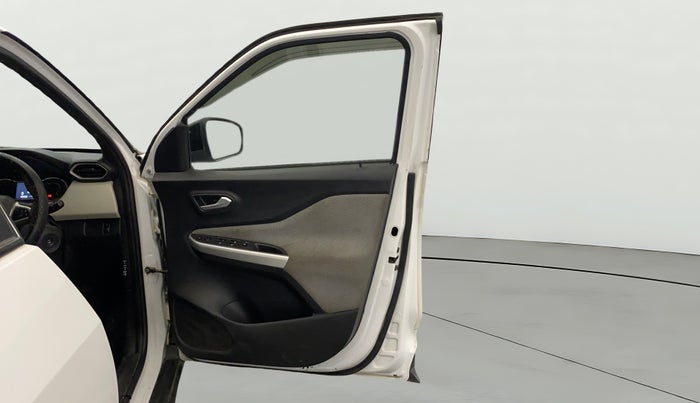 2021 Nissan MAGNITE XL, Petrol, Manual, 43,428 km, RHS Front Door