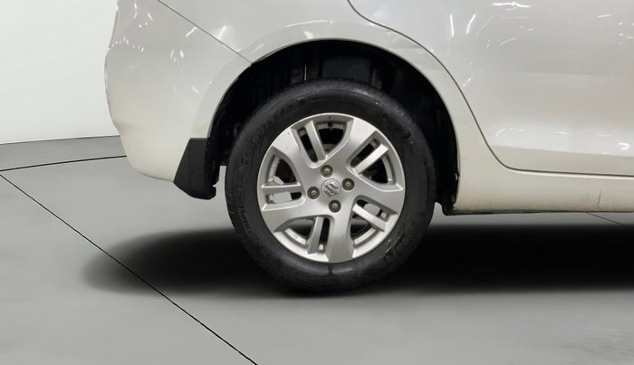 2015 Maruti Swift Dzire ZDI, Diesel, Manual, 88,174 km, Right Rear Wheel