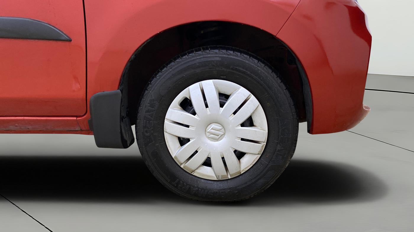 2021 Maruti Alto VXI PLUS, Petrol, Manual, 13,665 km, Right Front Wheel
