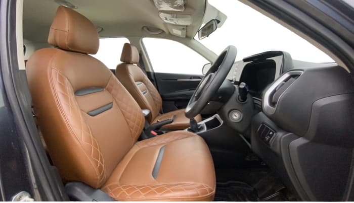 2021 KIA SONET HTK PLUS 1.2, Petrol, Manual, 1,07,211 km, Right Side Front Door Cabin