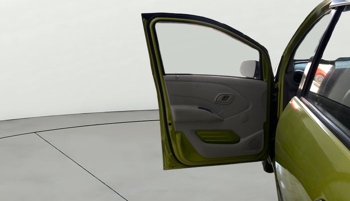 2016 Datsun Redi Go T (O), Petrol, Manual, 69,493 km, LHS Front Door