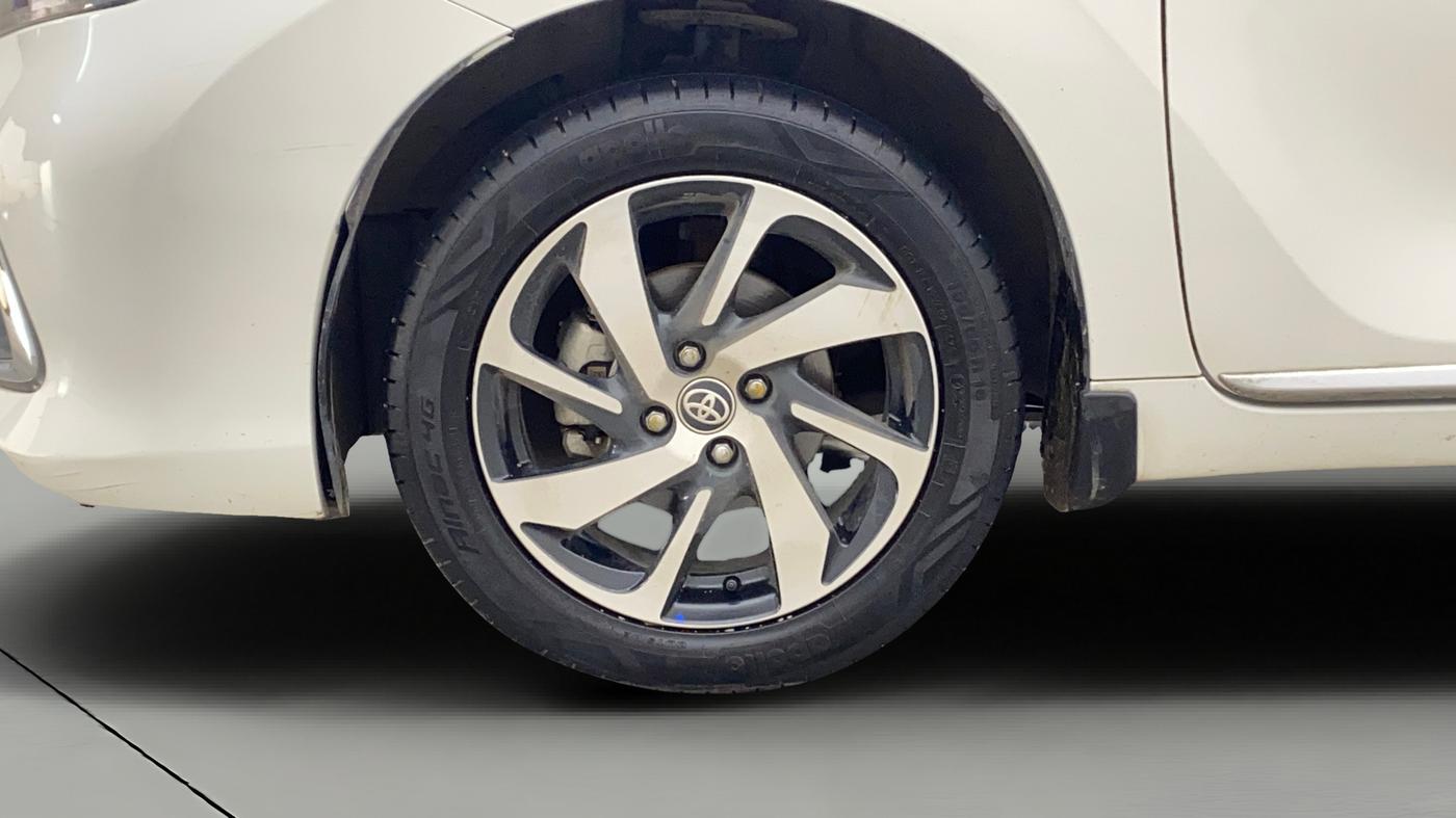 2024 Toyota Glanza V AMT, Petrol, Automatic, 18,128 km, Left Front Wheel
