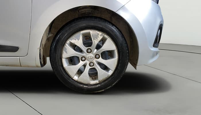 2017 Hyundai Xcent S 1.2, Petrol, Manual, 85,875 km, Right Front Wheel