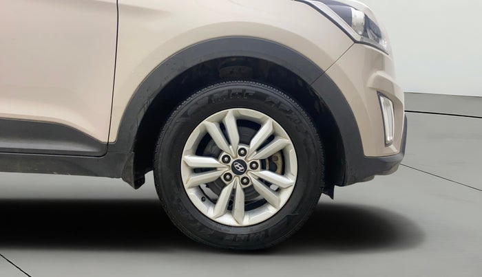 2016 Hyundai Creta SX PLUS AT 1.6 DIESEL, Diesel, Automatic, 1,48,650 km, Right Front Wheel