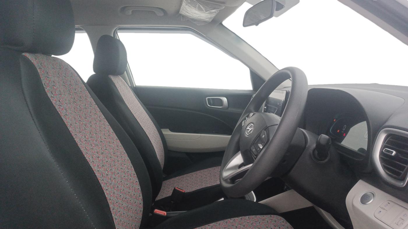 2025 Hyundai VENUE S(O) 1.2, Petrol, Manual, 12,463 km, Right Side Front Door Cabin