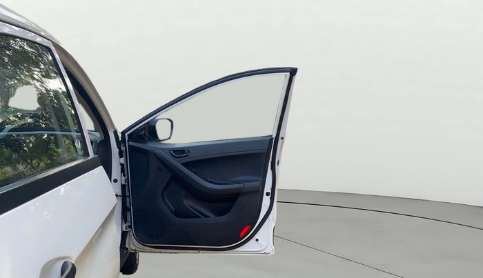 2024 Tata NEXON Smart Plus 1.2 Revotron 6 AMT, Petrol, Automatic, 14,400 km, RHS Front Door