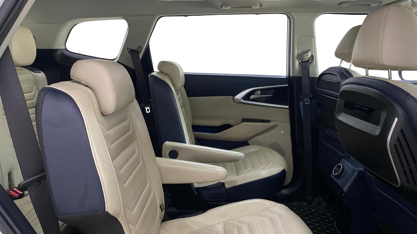 2022 KIA CARENS LUXURY PLUS 1.5 DIESEL AT 6 STR, Diesel, Automatic, 76,952 km, Right Side Rear Door Cabin