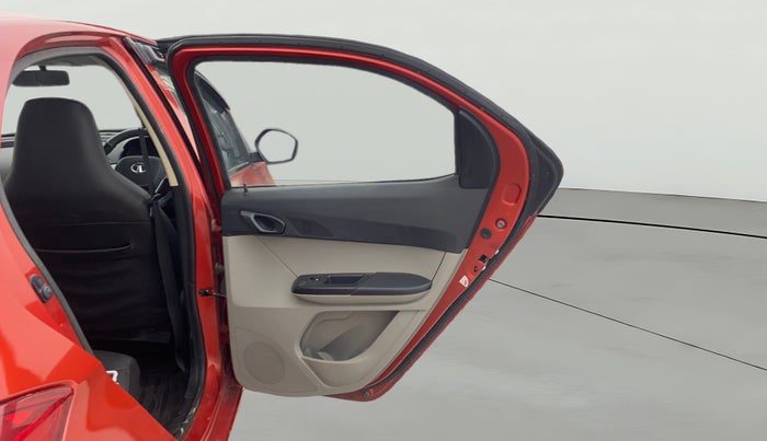 2017 Tata Tiago XM PETROL, Petrol, Manual, 1,04,640 km, RHS Rear Door