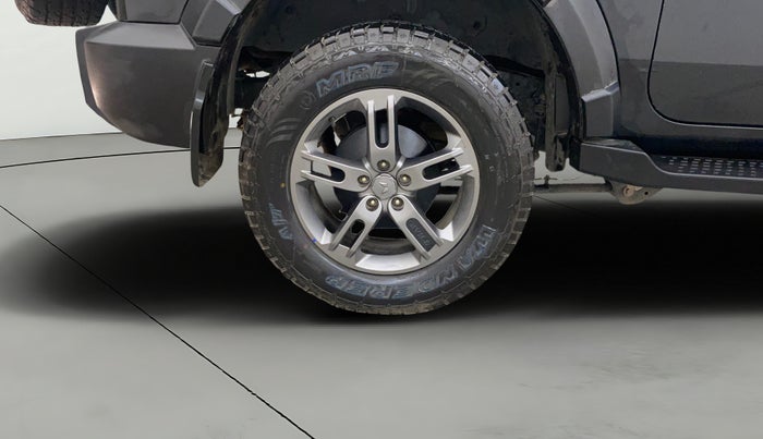 2024 Mahindra Thar LX PETROL HT 4WD AT, Petrol, Automatic, 9,543 km, Right Rear Wheel