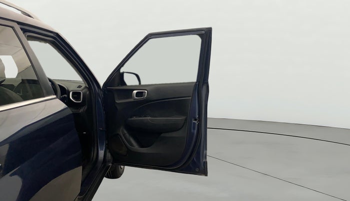 2021 Hyundai VENUE S 1.2, Petrol, Manual, 52,272 km, RHS Front Door