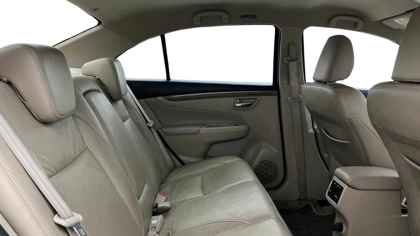 2019 Maruti Ciaz ALPHA  AT 1.5 SHVS PETROL, Petrol, Automatic, 56,065 km, Right Side Rear Door Cabin