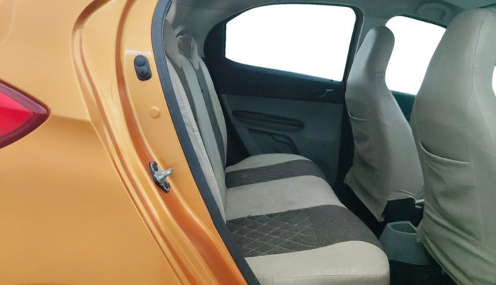 2016 Tata Tiago XT PETROL, Petrol, Manual, 92,082 km, Right Side Rear Door Cabin