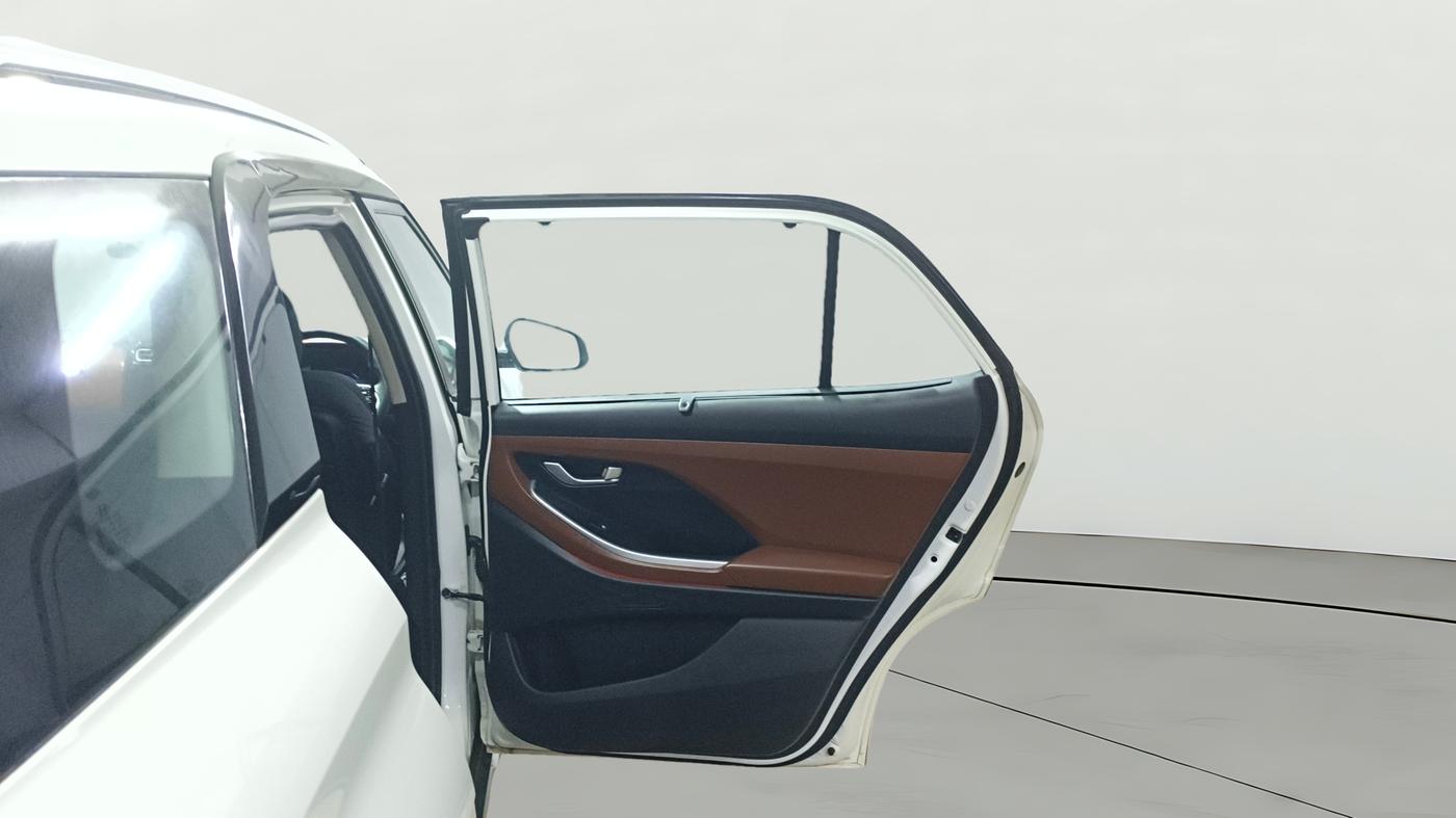 2022 Hyundai ALCAZAR PRESTIGE 2.0 MT 7STR, Petrol, Manual, 75,398 km, RHS Rear Door