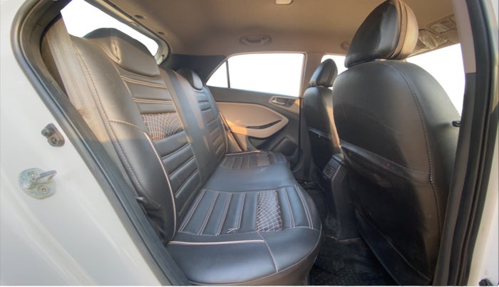 2018 Hyundai Elite i20 SPORTZ 1.4 CRDI, Diesel, Manual, 41,551 km, Right Side Rear Door Cabin