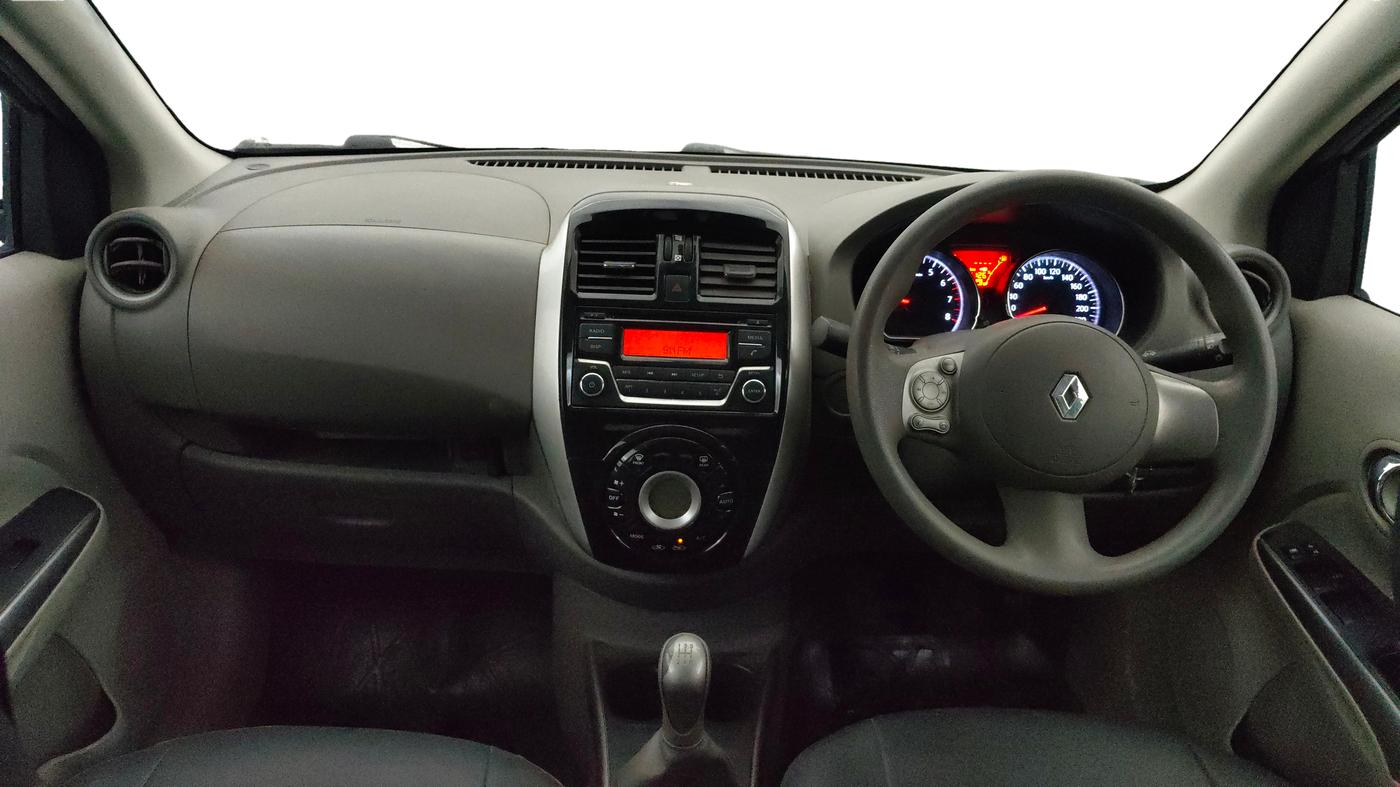 2015 Renault Scala RXL PETROL, Petrol, Manual, 44,881 km, Dashboard