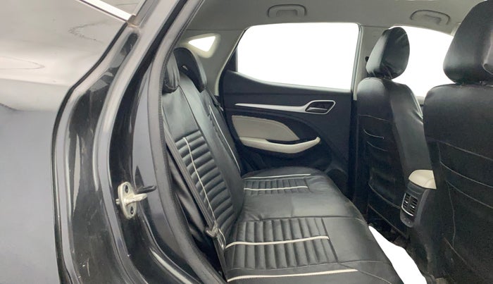 2022 MG ASTOR SUPER EX 1.5 MT, Petrol, Manual, 28,678 km, Right Side Rear Door Cabin