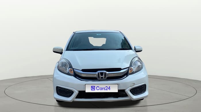 2017 Honda Brio S MT, Petrol, Manual, 1,00,216 km, Front