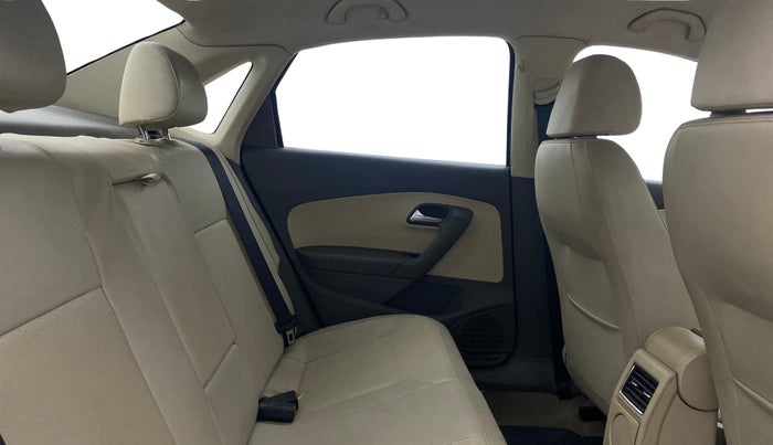 2015 Volkswagen Vento HIGHLINE 1.6 MPI, Petrol, Manual, 57,746 km, Right Side Rear Door Cabin