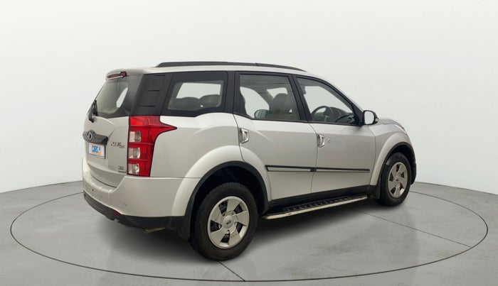 2017 Mahindra XUV500 W6 AT, Diesel, Automatic, 1,01,564 km, Right Back Diagonal