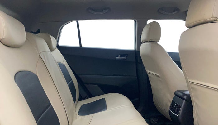 2016 Hyundai Creta SX PLUS 1.6 PETROL, Petrol, Manual, 80,183 km, Right Side Rear Door Cabin