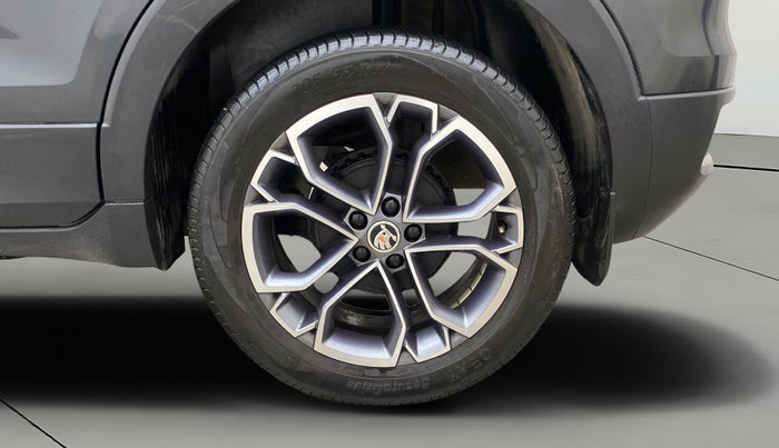 2022 Skoda KUSHAQ STYLE 1.0L TSI MT, Petrol, Manual, 29,188 km, Left Rear Wheel