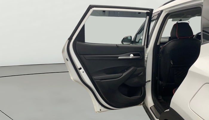 2022 KIA SELTOS HTK PLUS 1.5, Petrol, Manual, 25,876 km, LHS Rear Door