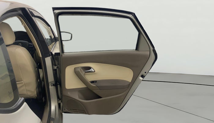 2014 Skoda Rapid ELEGANCE 1.6 MPI AT, Petrol, Automatic, 77,700 km, RHS Rear Door