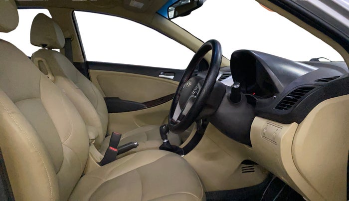 2015 Hyundai Verna FLUIDIC 4S 1.6 VTVT S(O), Petrol, Manual, 77,566 km, Right Side Front Door Cabin