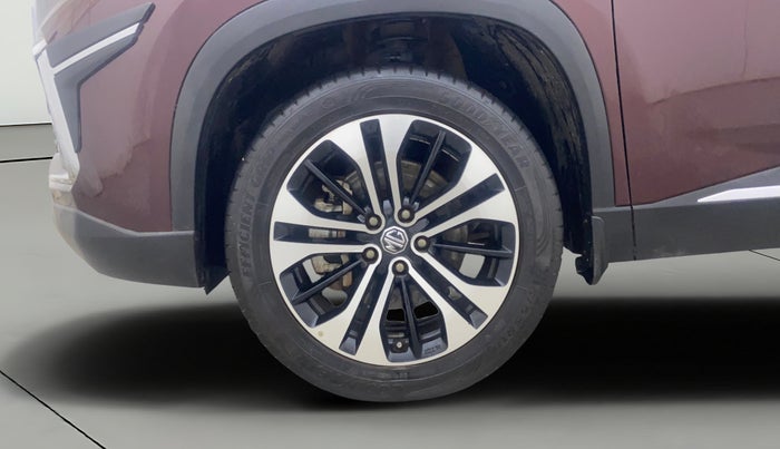 2022 MG HECTOR SHARP 1.5 PETROL CVT, Petrol, Automatic, 24,061 km, Left Front Wheel