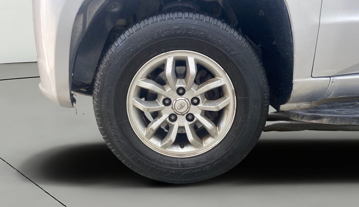 2015 Mahindra TUV300 T8, Diesel, Manual, 96,628 km, Left Front Wheel