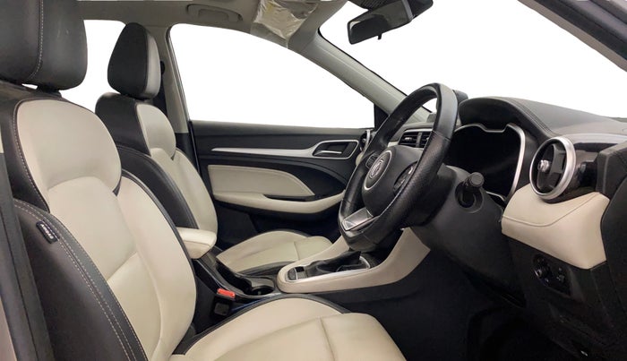 2022 MG ASTOR SAVVY 1.5 CVT, Petrol, Automatic, 60,172 km, Right Side Front Door Cabin