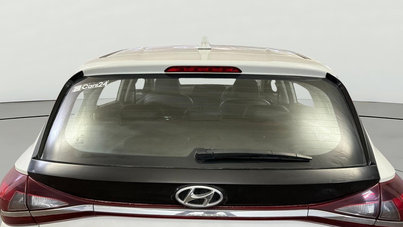 2023 Hyundai NEW I20 ASTA (O) 1.2 IVT, Petrol, Automatic, 56,123 km, Rear Windshield