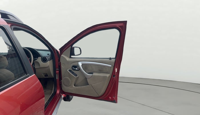 2014 Nissan Terrano XL (D), Diesel, Manual, 1,37,534 km, RHS Front Door