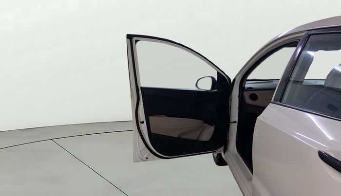 2015 Hyundai Xcent BASE 1.2, CNG, Manual, 72,734 km, LHS Front Door