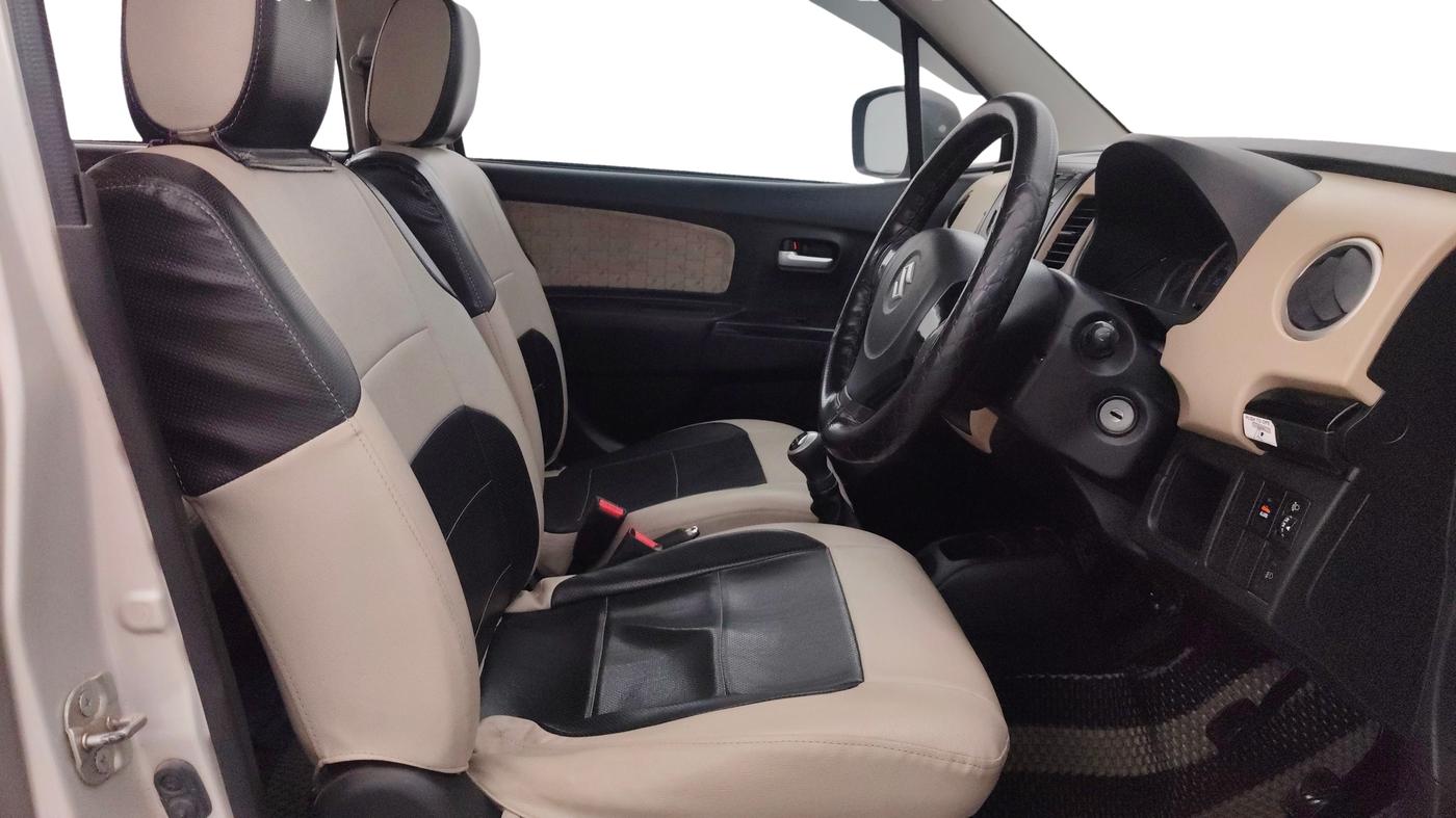2017 Maruti Wagon R 1.0 VXI, Petrol, Manual, 34,612 km, Right Side Front Door Cabin