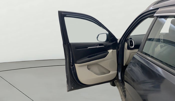 2022 KIA SONET HTX 1.5, Diesel, Manual, 65,068 km, LHS Front Door