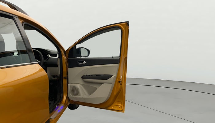 2019 Renault TRIBER RXZ, Petrol, Manual, 51,517 km, RHS Front Door