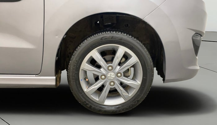 2017 Maruti Wagon R 1.0 VXI+, CNG, Manual, 39,435 km, Right Front Wheel