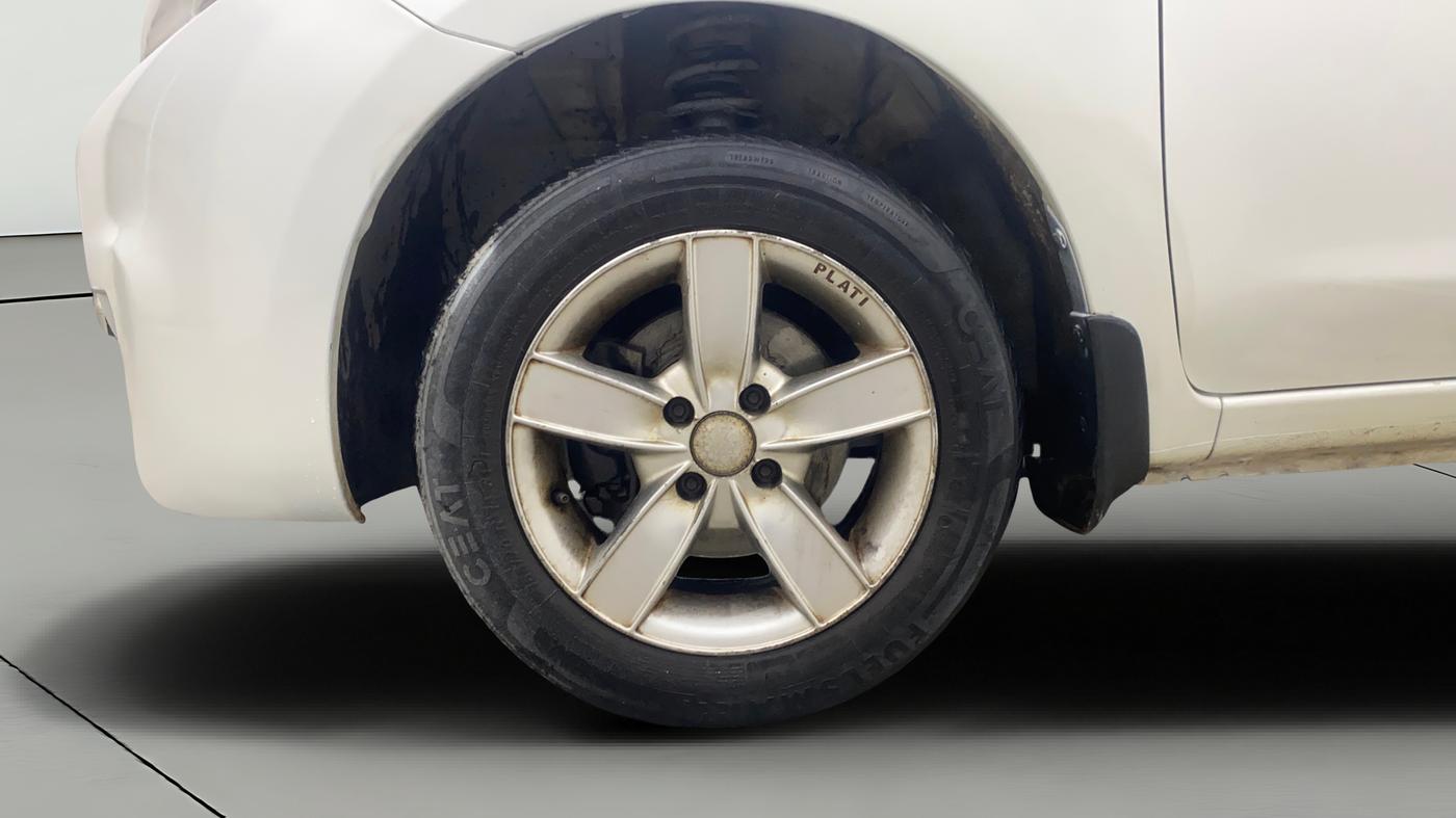 2013 Renault Pulse RXZ PETROL, Petrol, Manual, 1,09,753 km, Left Front Wheel