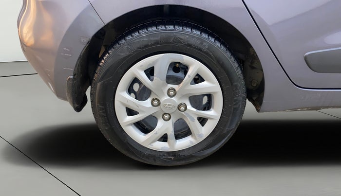 2018 Hyundai Grand i10 SPORTZ 1.2 KAPPA VTVT, Petrol, Manual, 52,963 km, Right Rear Wheel