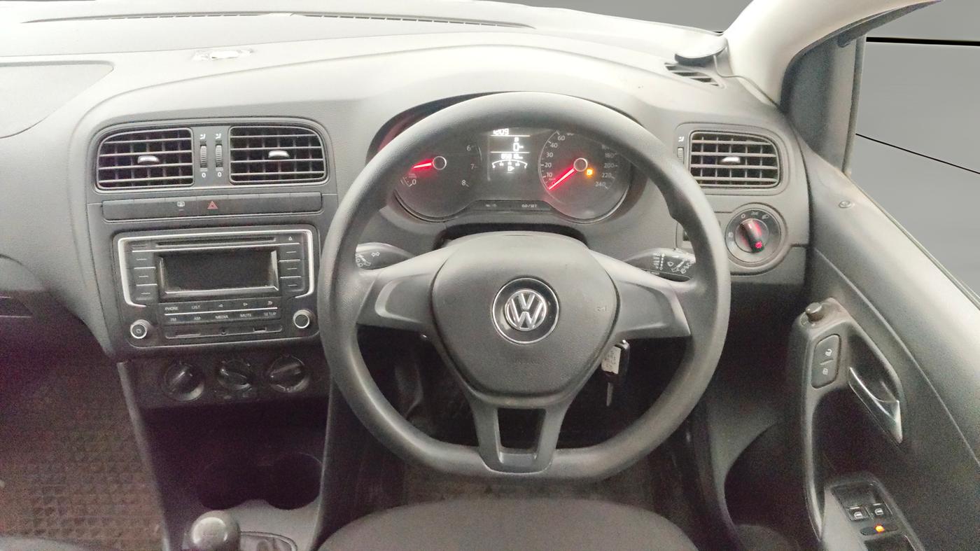 2017 Volkswagen Polo COMFORTLINE 1.2L, Petrol, Manual, 85,807 km, Steering Wheel Close Up