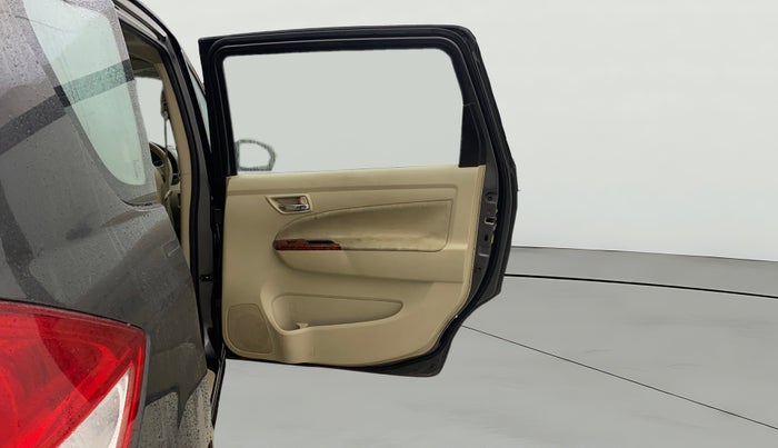 2017 Maruti Ertiga ZDI SHVS, Diesel, Manual, 90,726 km, RHS Rear Door