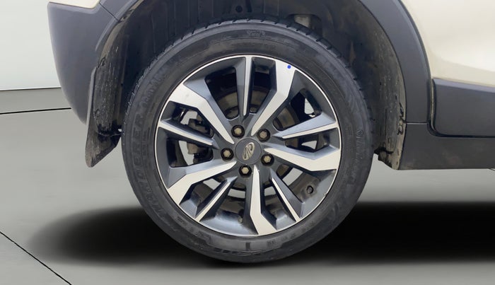 2021 Mahindra XUV300 W8 (O) 1.5 DIESEL, Diesel, Manual, 62,543 km, Right Rear Wheel