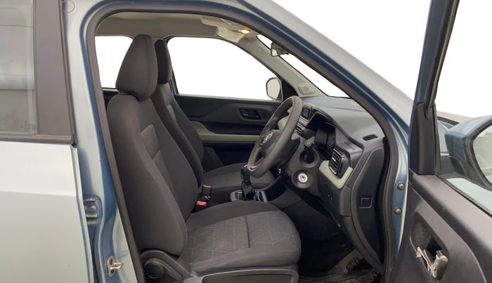 2023 Tata PUNCH ADVENTURE MT, Petrol, Manual, 18,545 km, Right Side Front Door Cabin